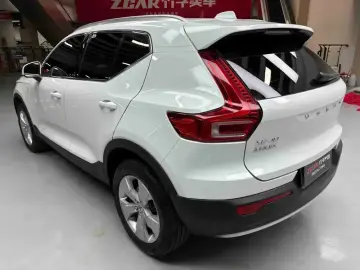 2021 Volvo XC40 с пробегом 64 500 км