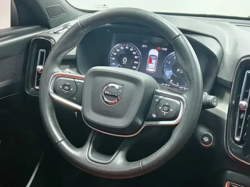 2021 Volvo XC40 с пробегом 91 200 км