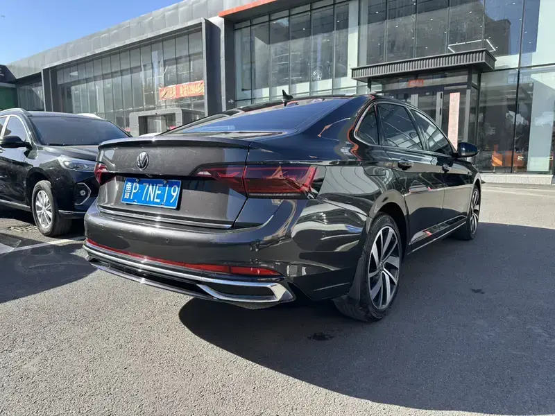 2023 Volkswagen Sagitar с пробегом 33 000 км