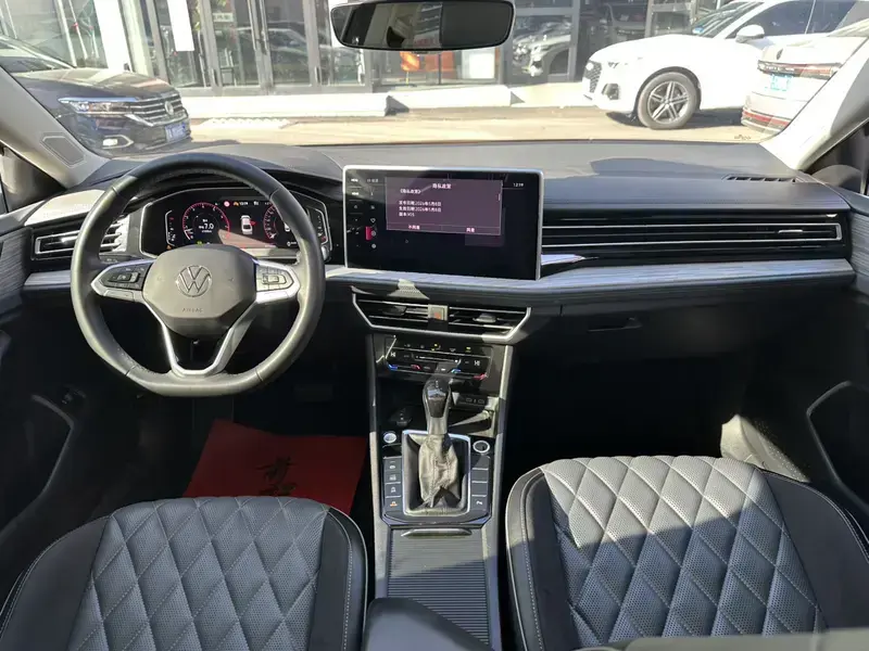 2023 Volkswagen Sagitar с пробегом 33 000 км