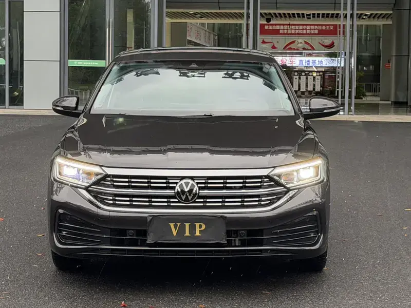 2024 Volkswagen Sagitar с пробегом 27 000 км