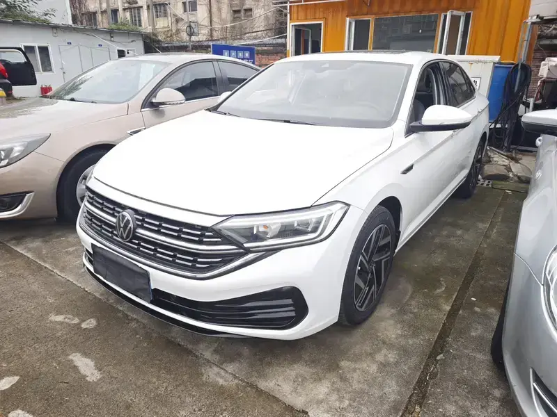 2023 Volkswagen Sagitar с пробегом 18 000 км