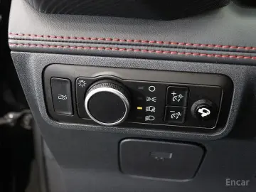2025 Ford Mustang с пробегом 13 193 км