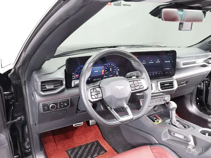 2025 Ford Mustang с пробегом 13 193 км