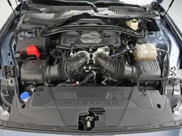 2025 Ford Mustang с пробегом 7 402 км