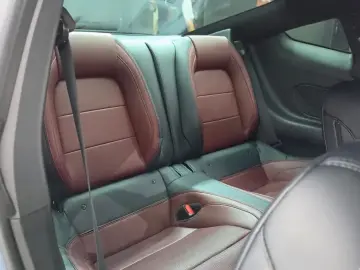 2025 Ford Mustang с пробегом 7 402 км