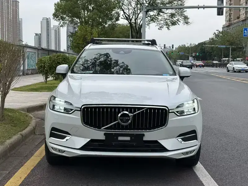 2020 Volvo XC60 с пробегом 115 000 км
