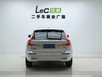 2024 Volvo XC60 с пробегом 36 000 км