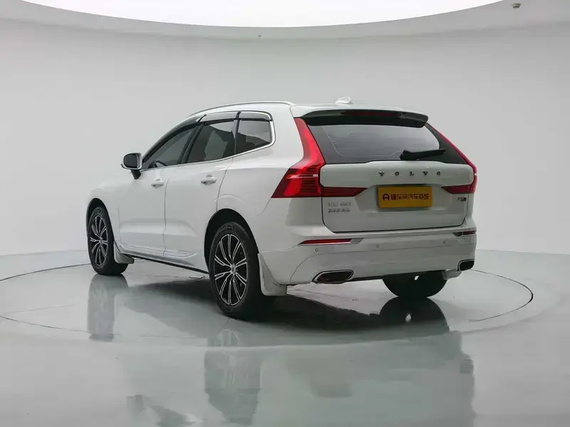 2020 Volvo XC60 с пробегом 155 500 км