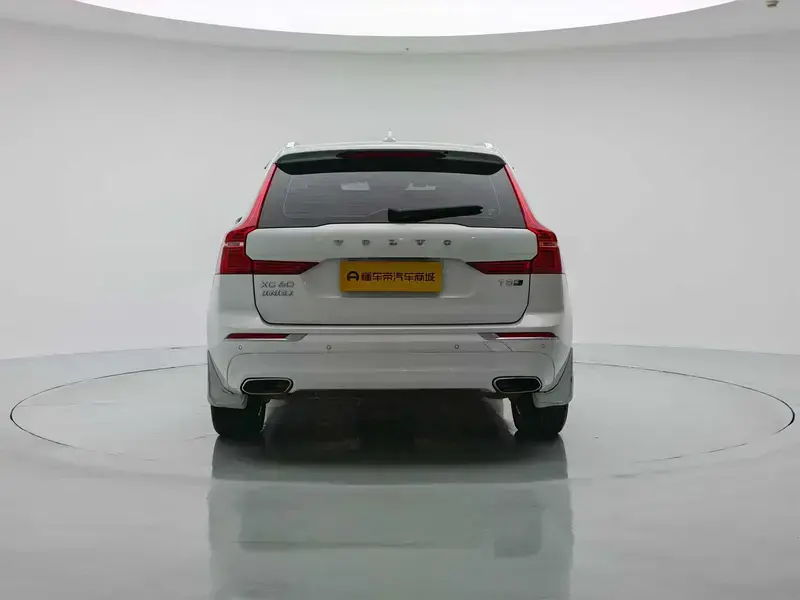 2020 Volvo XC60 с пробегом 155 500 км