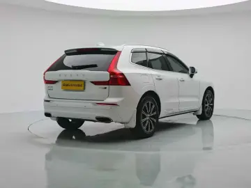 2020 Volvo XC60 с пробегом 155 500 км