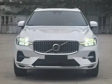 2022 Volvo XC60 с пробегом 84 000 км