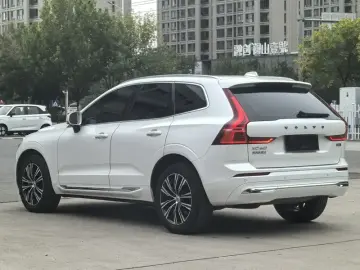 2022 Volvo XC60 с пробегом 84 000 км