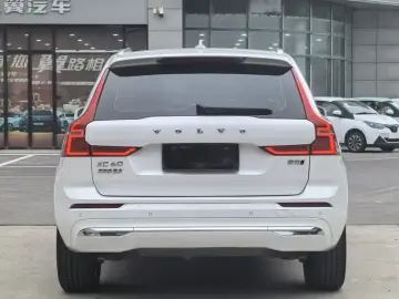 2022 Volvo XC60 с пробегом 84 000 км