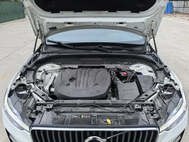 2022 Volvo XC60 с пробегом 84 000 км