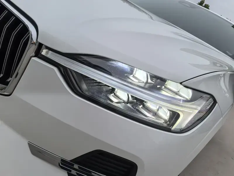 2022 Volvo XC60 с пробегом 84 000 км