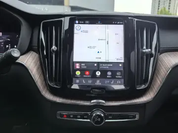 2022 Volvo XC60 с пробегом 84 000 км