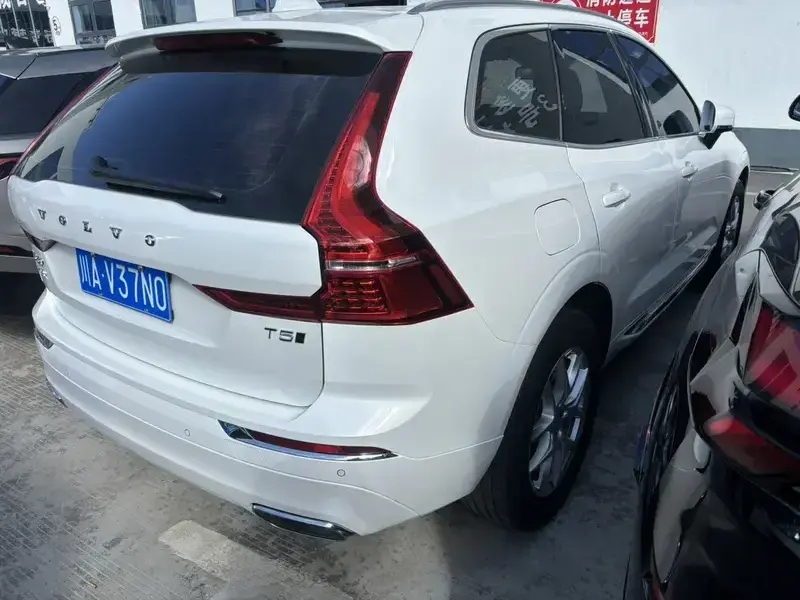 2020 Volvo XC60 с пробегом 75 100 км