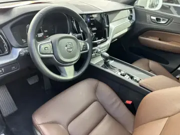 2020 Volvo XC60 с пробегом 75 100 км