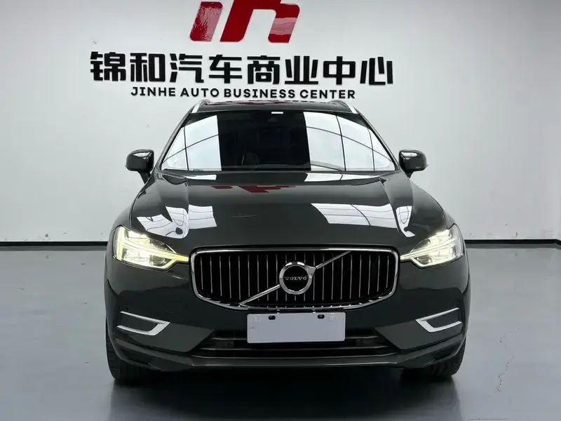 2020 Volvo XC60 с пробегом 89 000 км