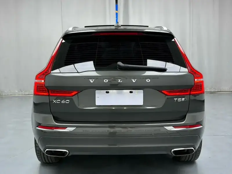 2020 Volvo XC60 с пробегом 89 000 км