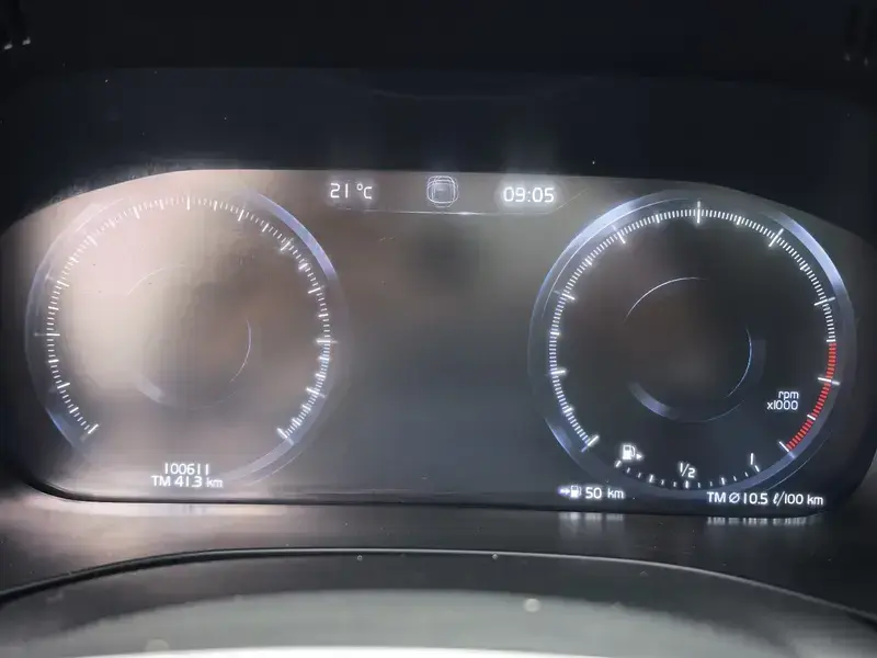2020 Volvo XC60 с пробегом 100 700 км