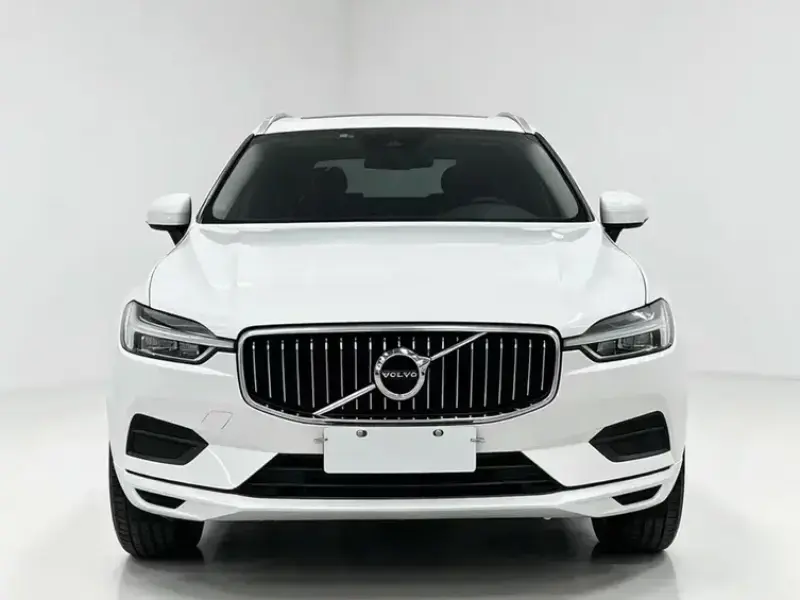 2019 Volvo XC60 с пробегом 82 000 км