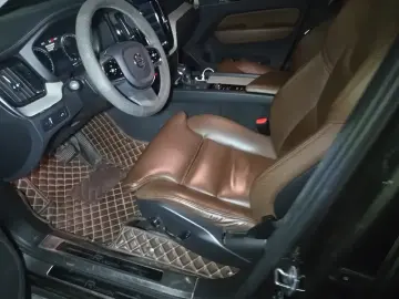 2020 Volvo XC60 с пробегом 83 100 км