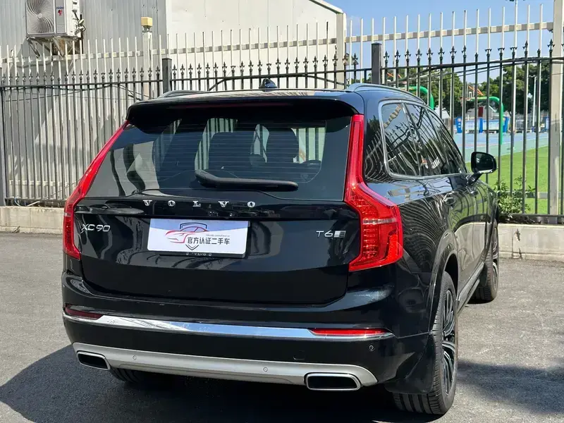 2020 Volvo XC90 с пробегом 53 000 км