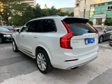 2019 Volvo XC90 с пробегом 124 000 км