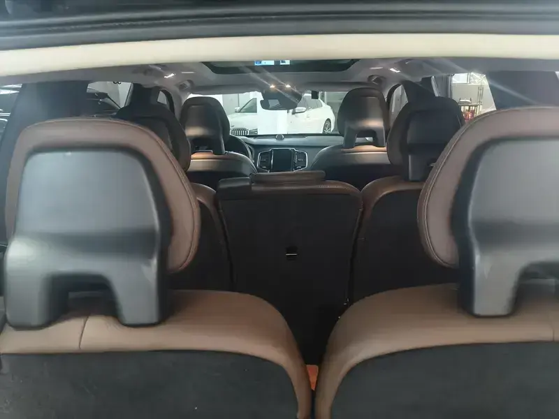 2020 Volvo XC90 с пробегом 89 000 км