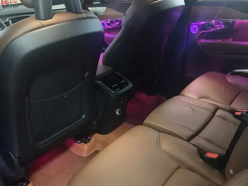2020 Volvo XC90 с пробегом 89 000 км