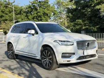 2020 Volvo XC90 с пробегом 80 000 км