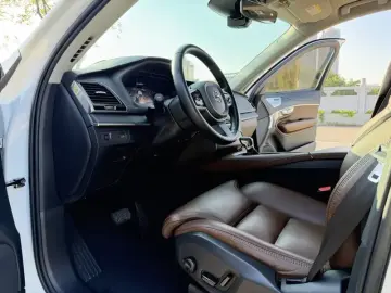 2020 Volvo XC90 с пробегом 80 000 км