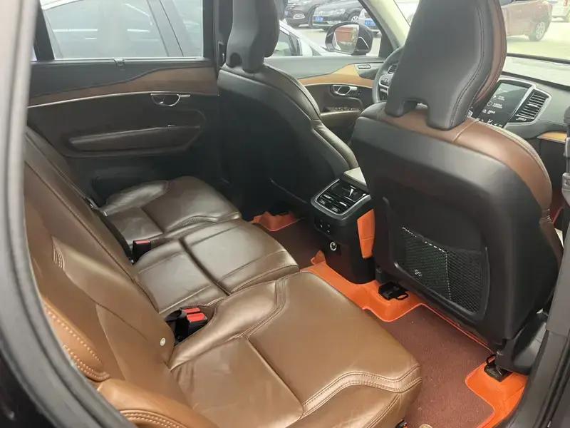 2019 Volvo XC90 с пробегом 90 000 км