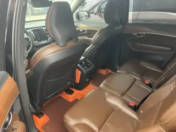 2019 Volvo XC90 с пробегом 90 000 км
