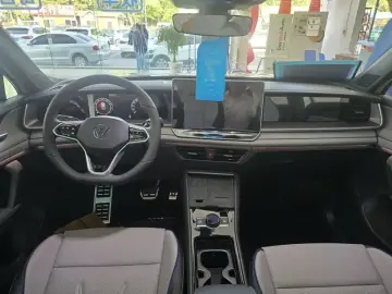 2026 Volkswagen Tayron с пробегом 100 км