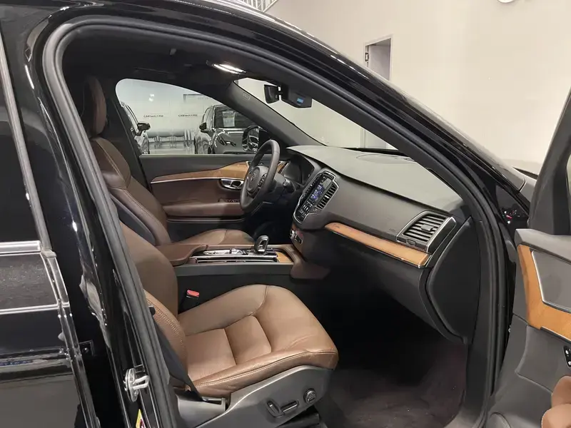 2023 Volvo XC90 с пробегом 58 000 км