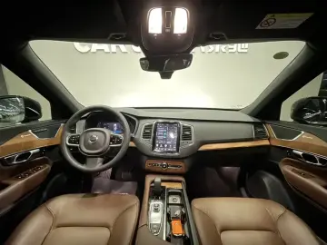 2023 Volvo XC90 с пробегом 58 000 км