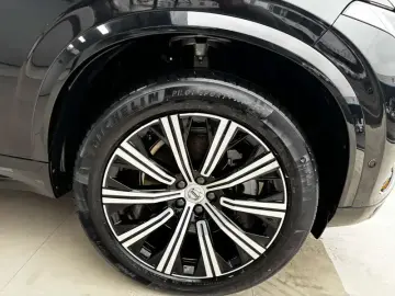 2024 Volvo XC90 с пробегом 18 000 км