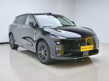 2025 Voyah Courage с пробегом 15 200 км