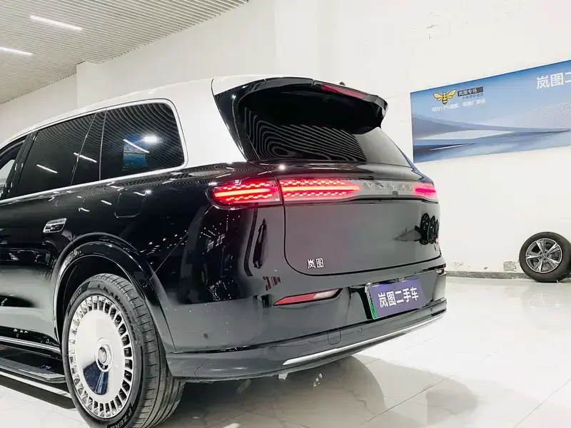2026 Voyah Taishan с пробегом 13 000 км