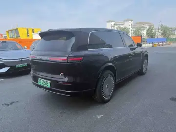 2026 Voyah Taishan с пробегом 14 200 км