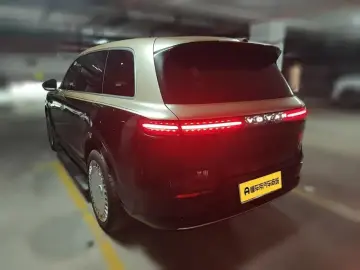 2026 Voyah Taishan с пробегом 15 200 км