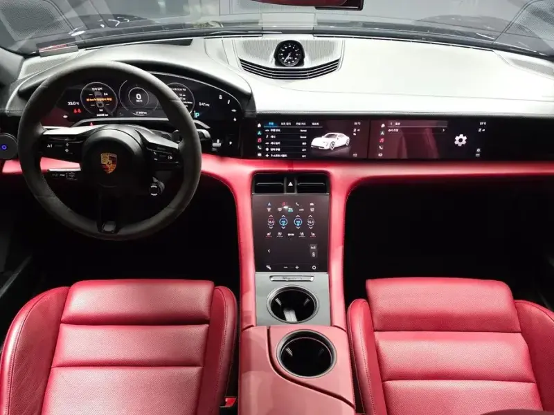 2021 Porsche Taycan с пробегом 34 325 км