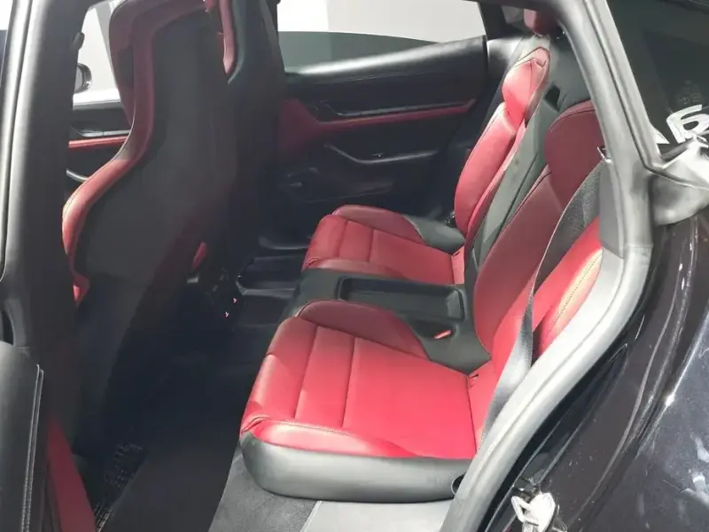 2021 Porsche Taycan с пробегом 34 325 км