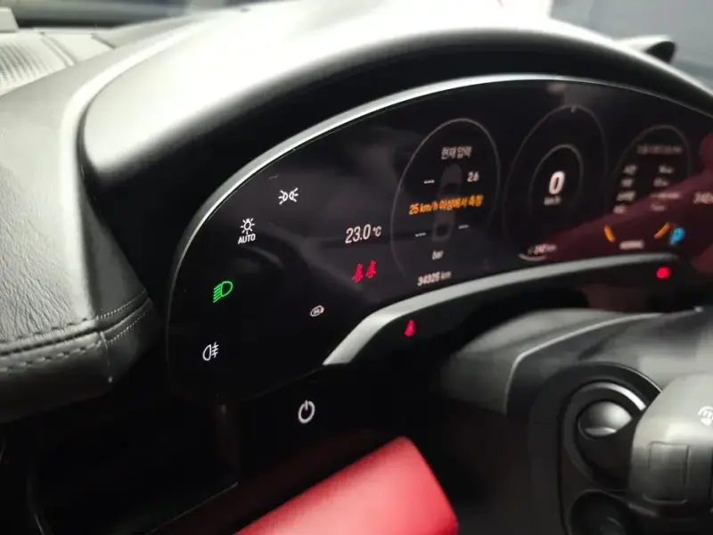 2021 Porsche Taycan с пробегом 34 325 км
