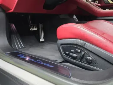 2023 Porsche Taycan с пробегом 23 125 км