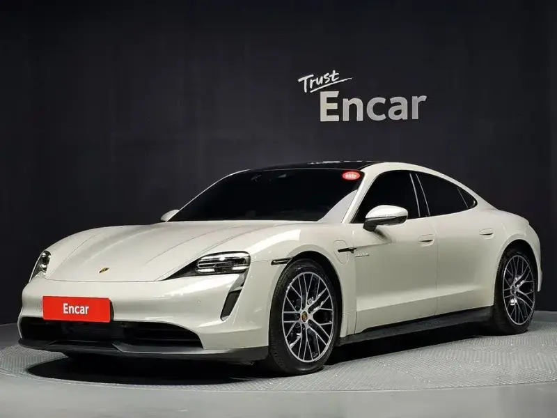 2023 Porsche Taycan с пробегом 51 347 км