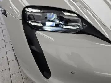 2023 Porsche Taycan с пробегом 51 347 км